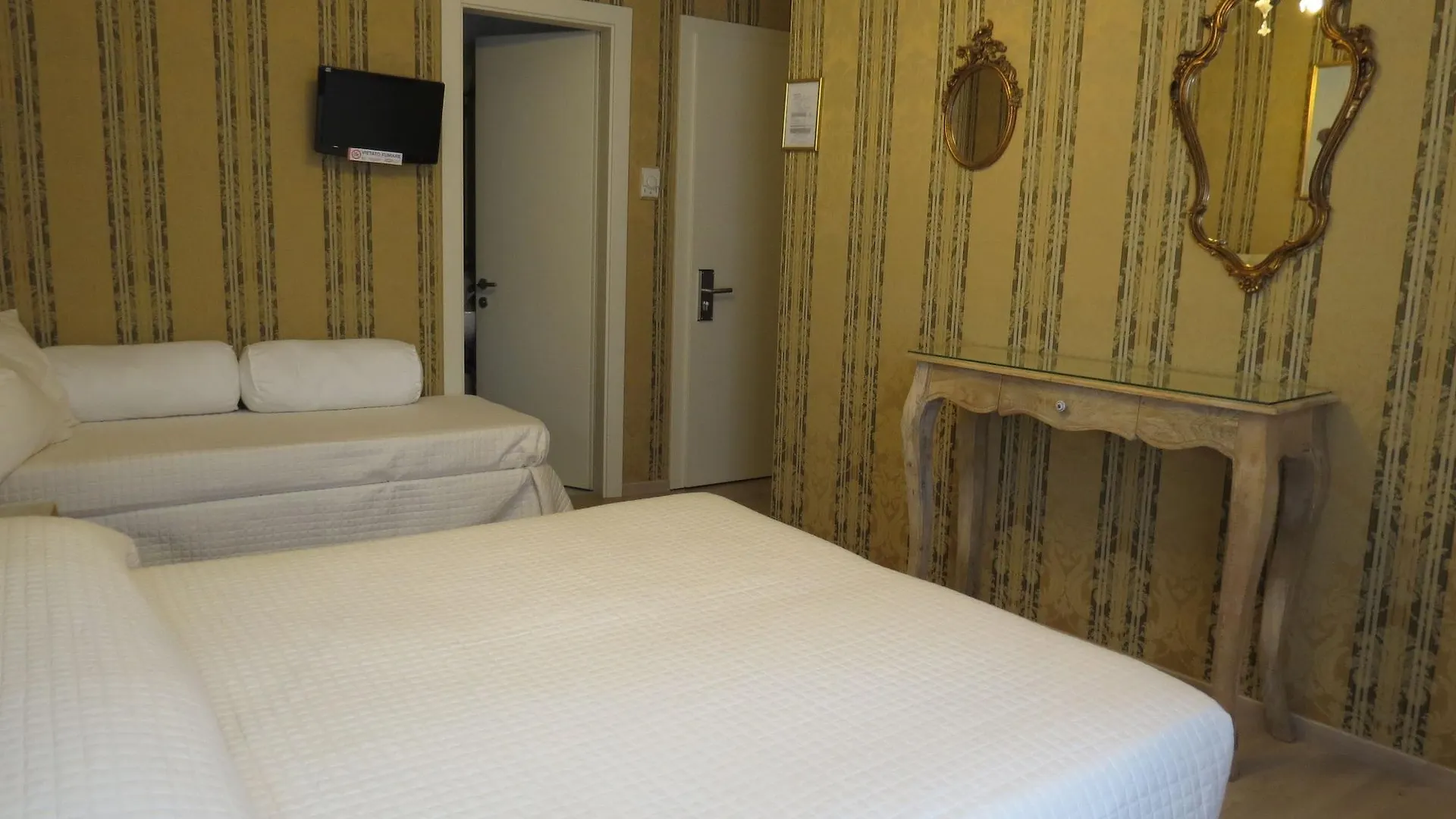 Hotel Bridge Venice