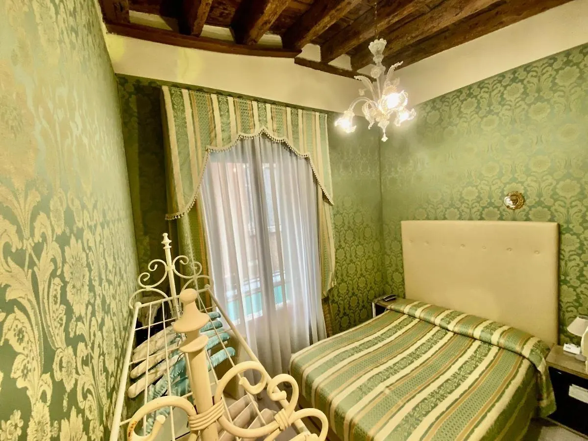 Hotel Bridge Venice 3*,  Italy