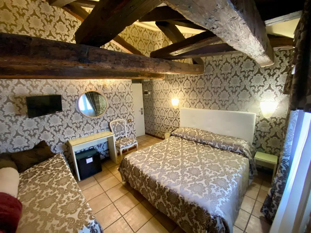 Hotel Bridge Venice 3*,  Italy
