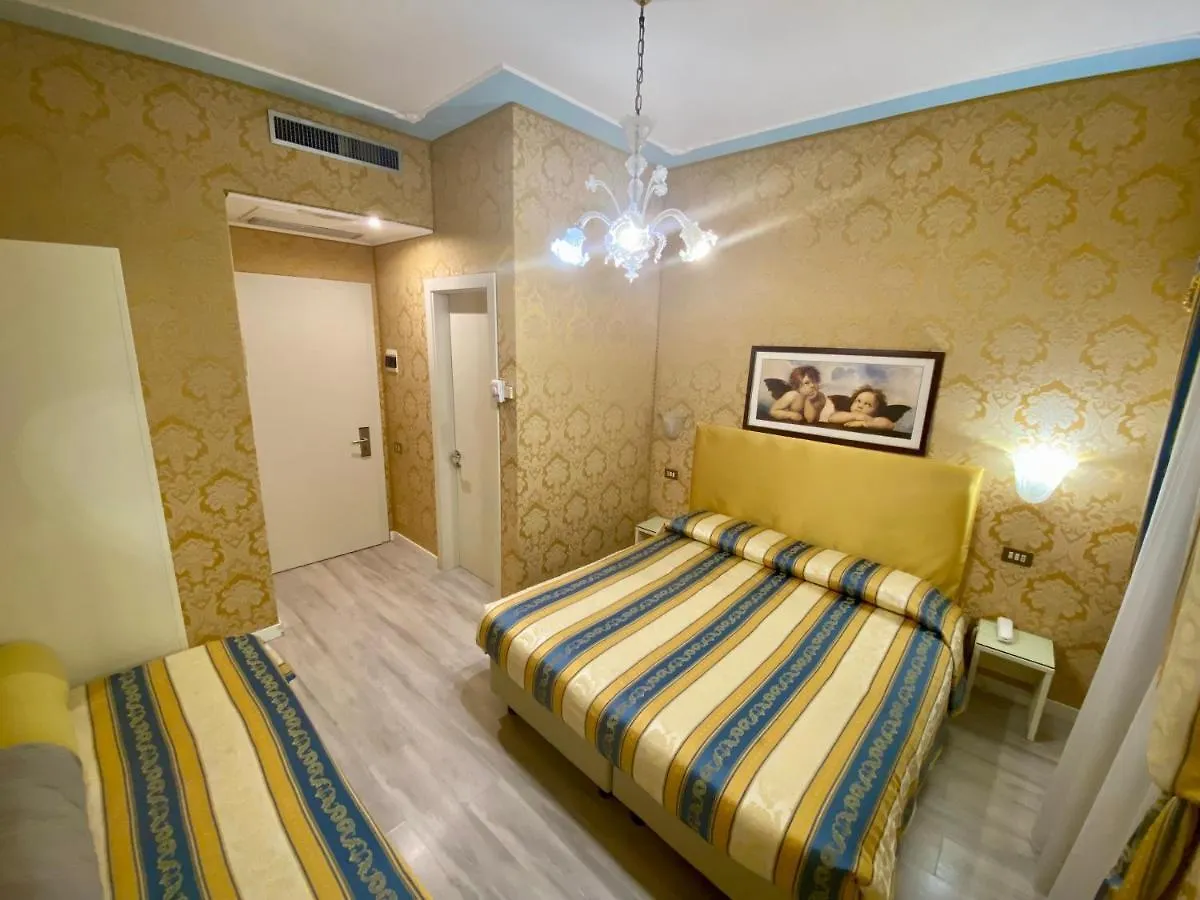 Hotel Bridge Venice