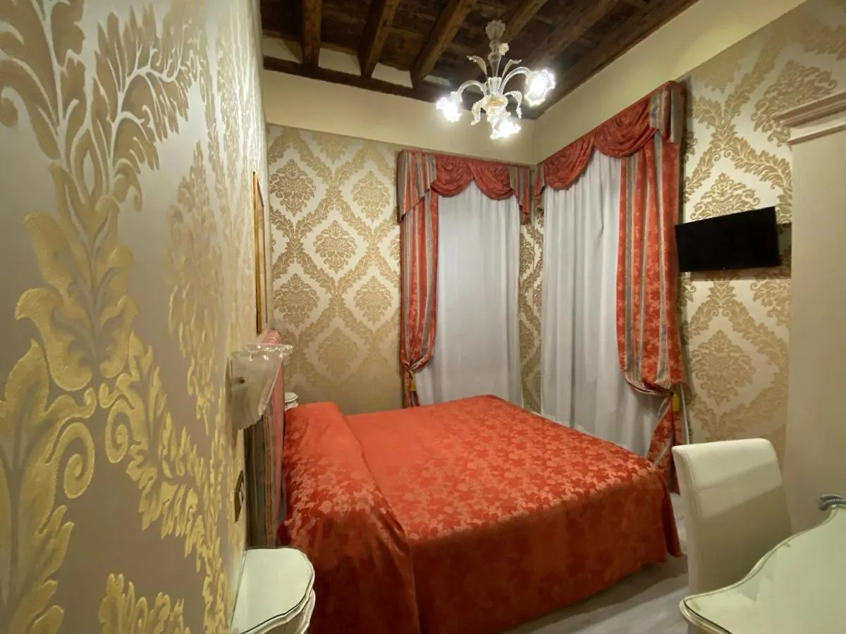 Hotel Bridge Venice