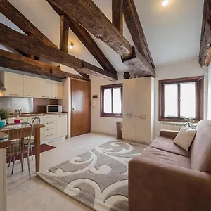  Apartment Palazzo Preziosa - Rialto